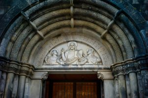 Discovering New Details in Lund Cathedral